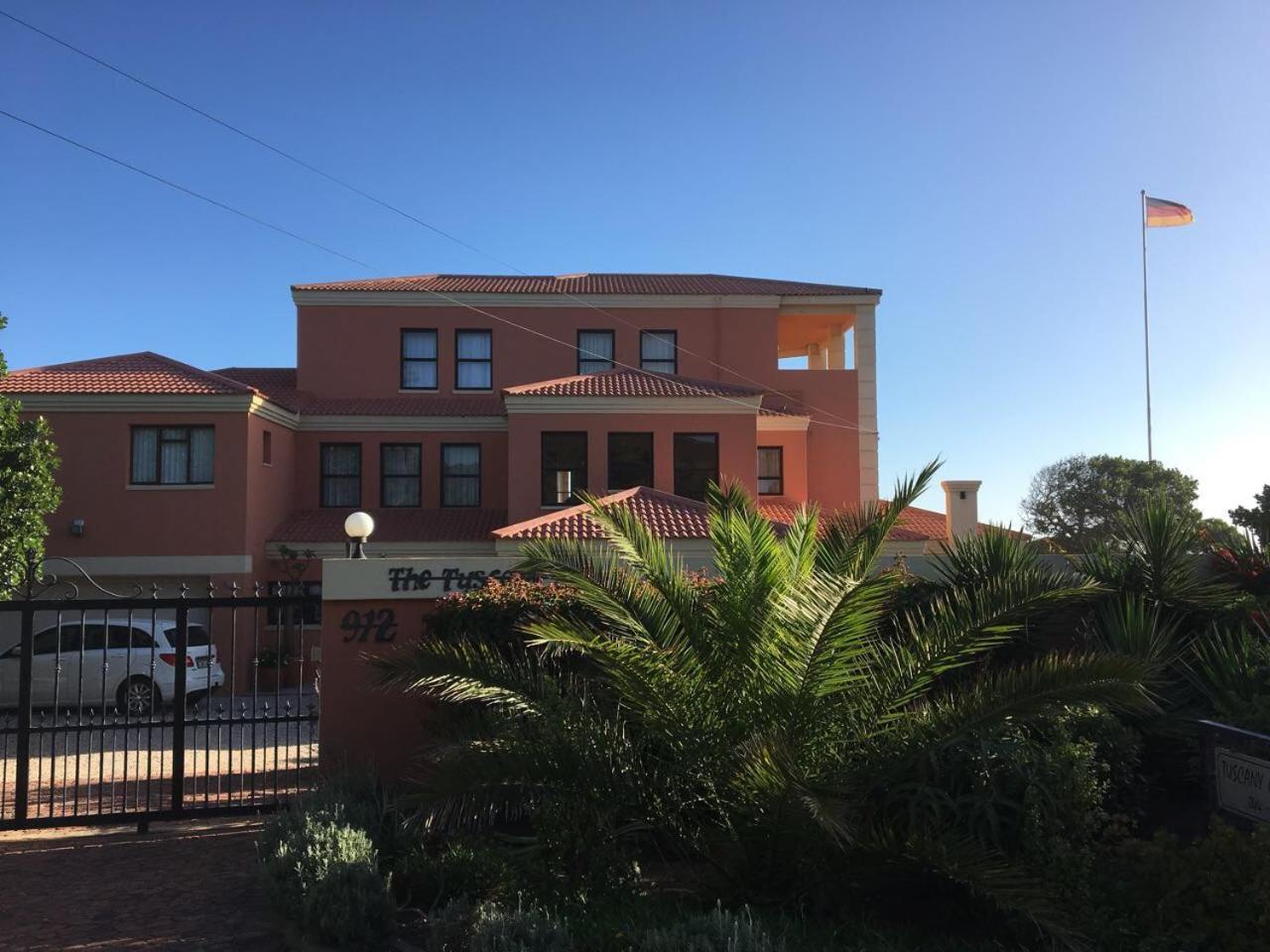 The Tuscany Guesthouse Вілдернесс Екстер'єр фото